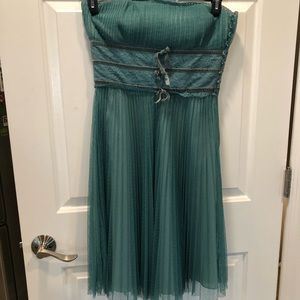 Betsey Johnson Dress; Green; size 6